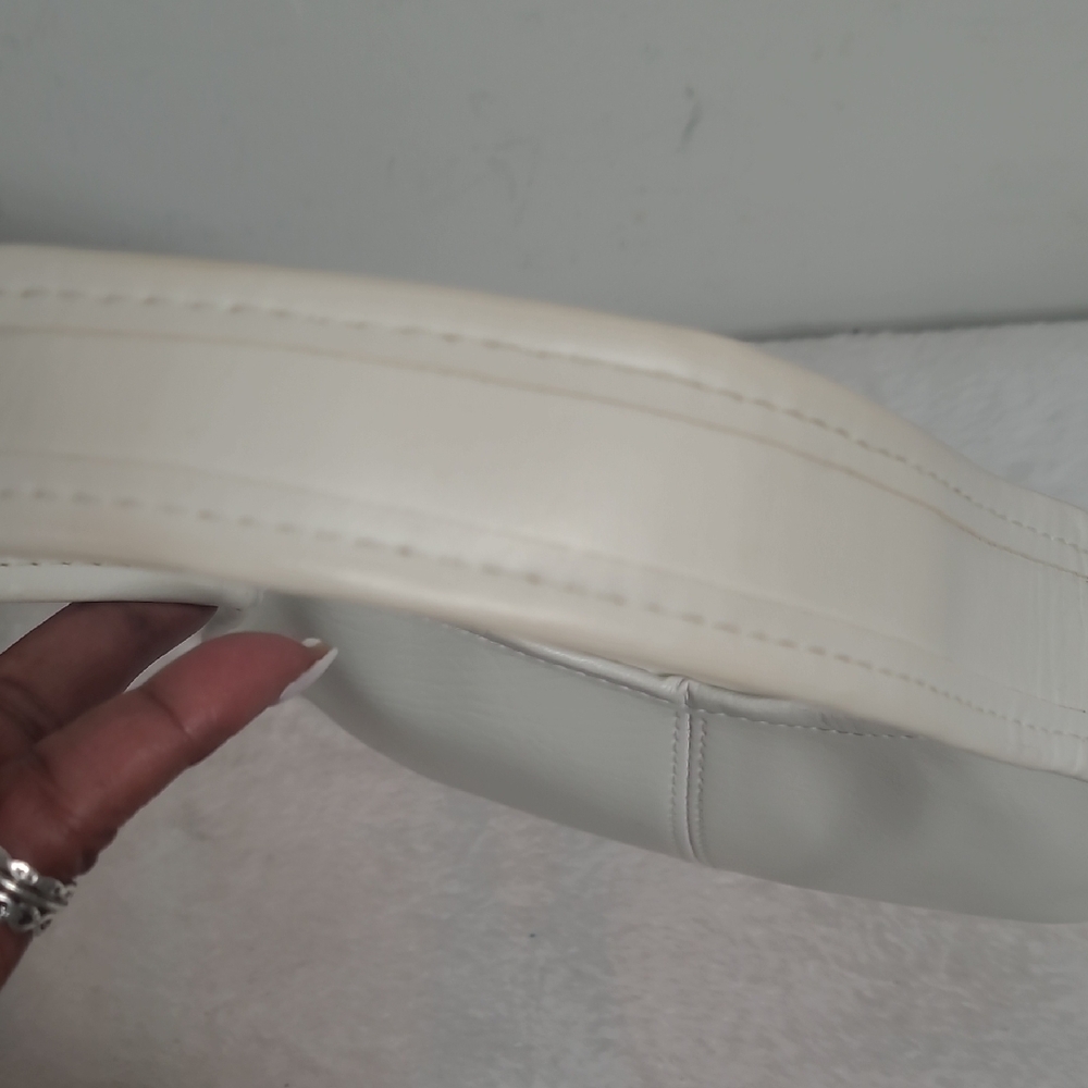 Elegant White Women's Handbag - Picture 7 of 8
